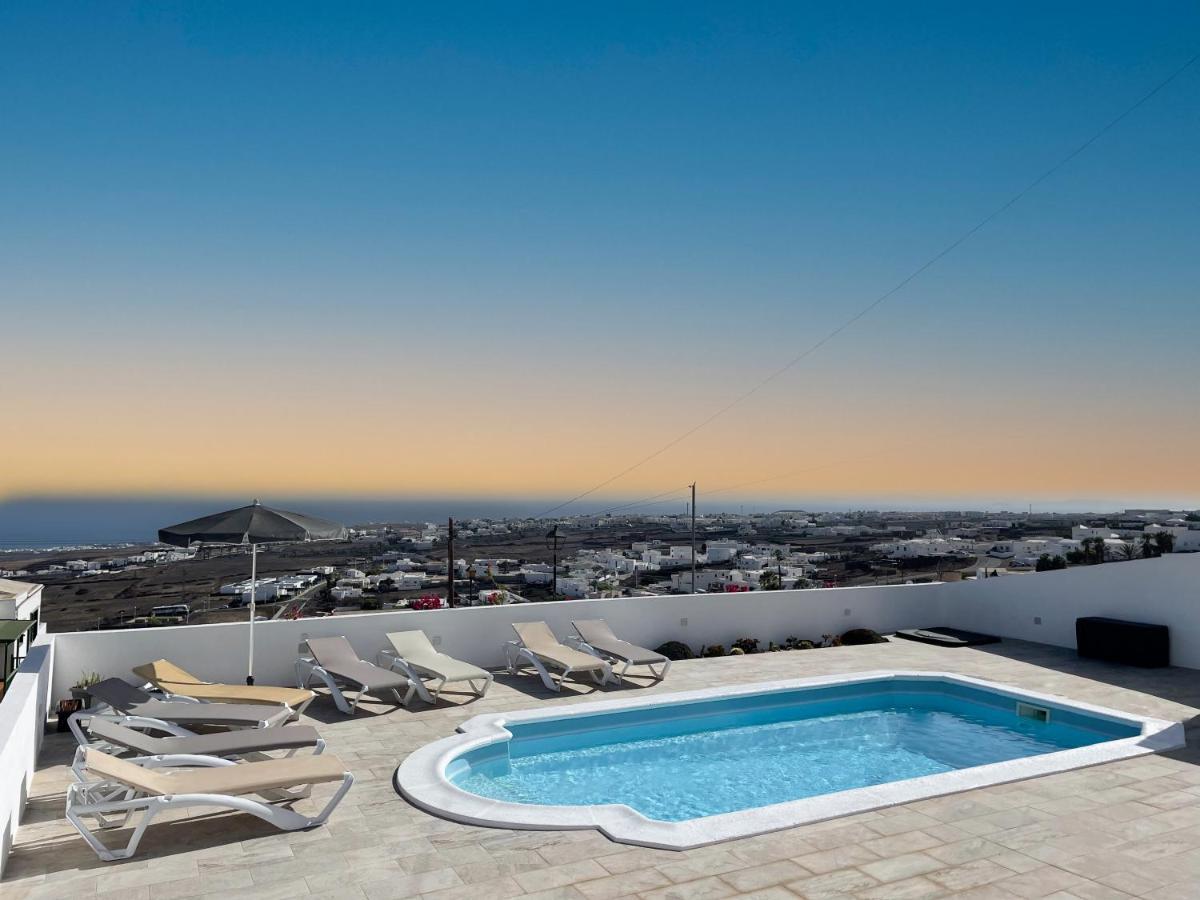Villa Livia Tías Exteriör bild